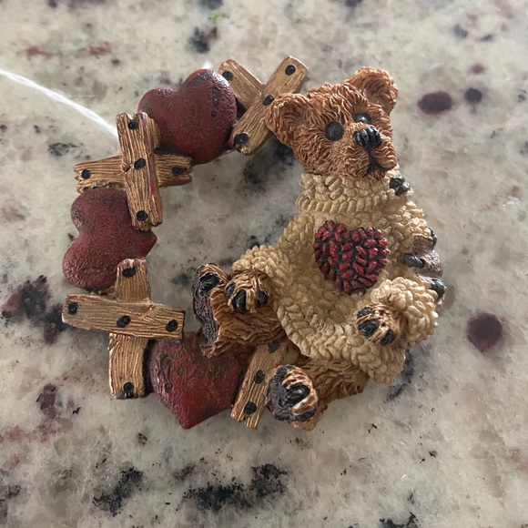 Jewelry - Teddy Bear Heart Pin ❤️